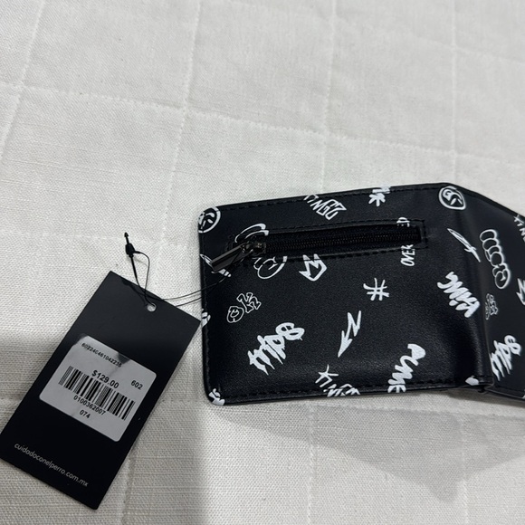 Cuidado Con El Perro Wallet - Picture 8 of 10